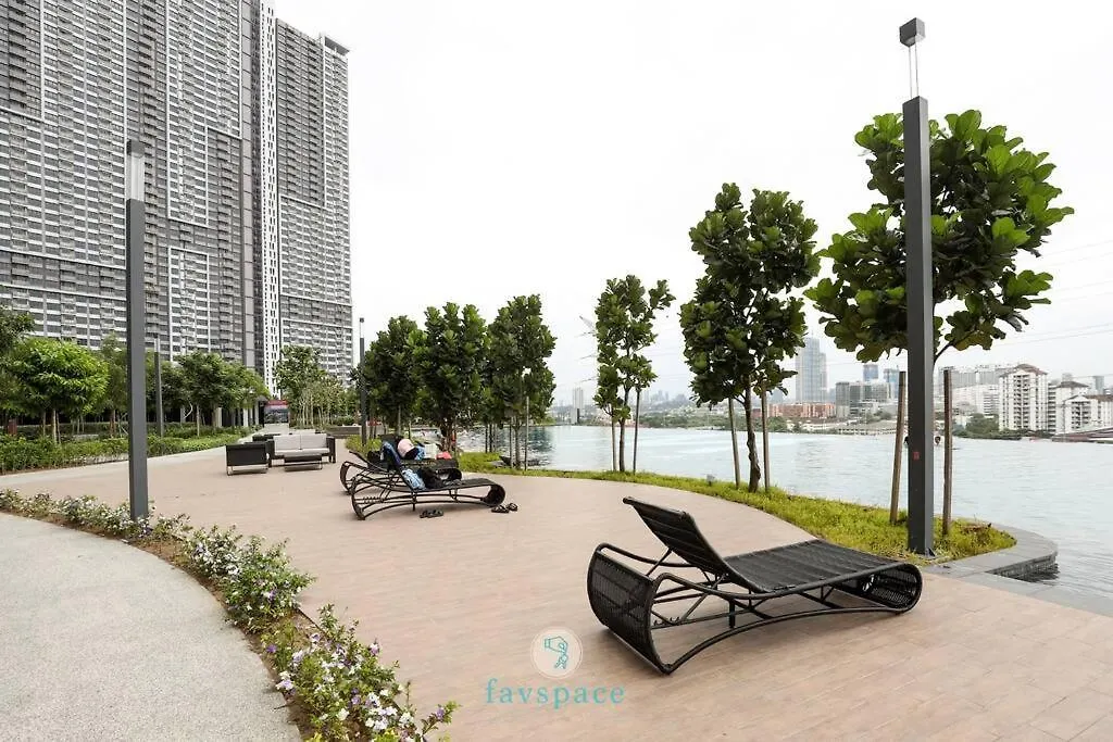 3-Bedroom W Pool 7 Pax-Jalan Cheras Kuala Lumpur 0*,
