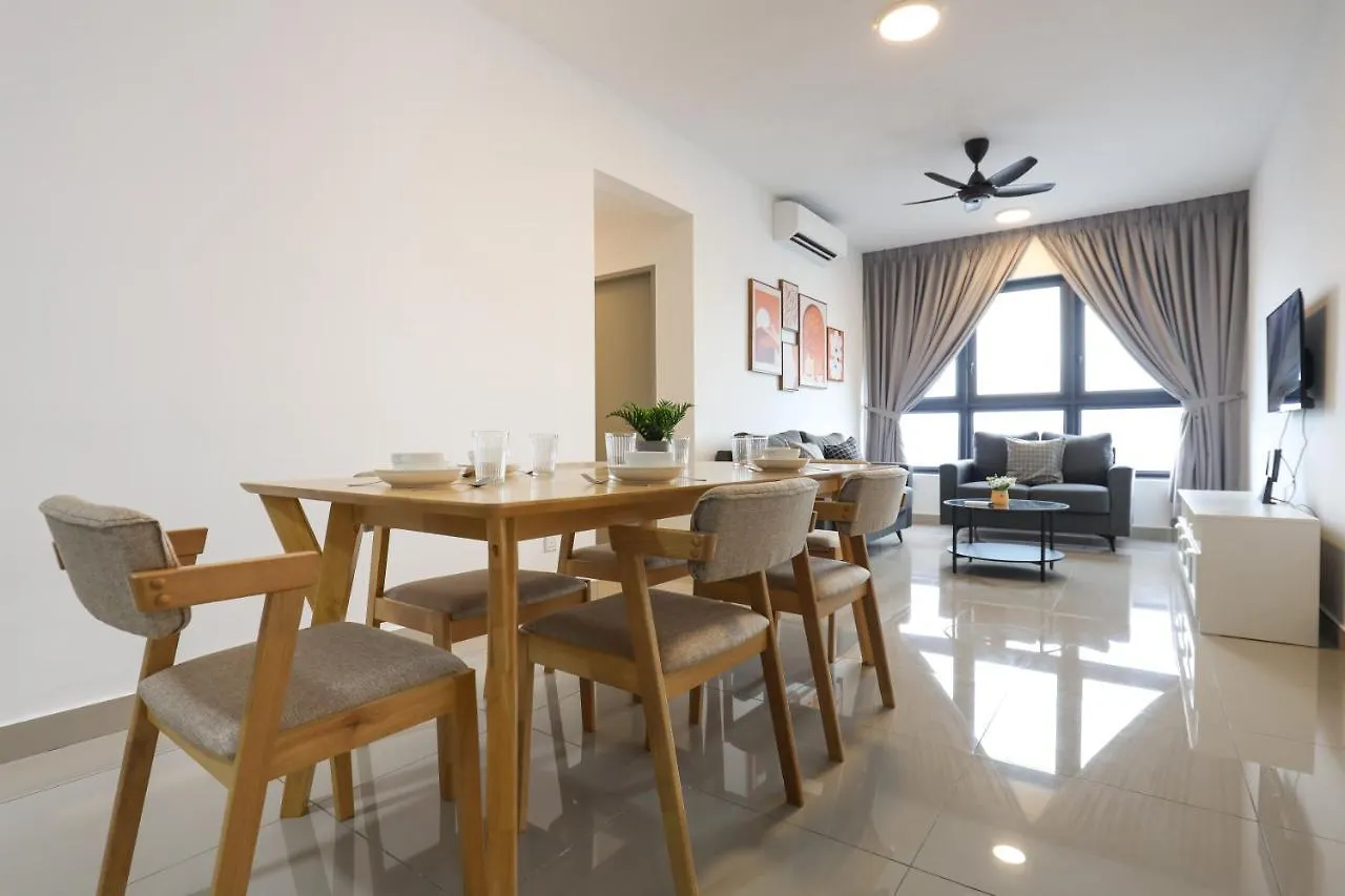 3-Bedroom W Pool 7 Pax-Jalan Cheras Kuala Lumpur Apartment