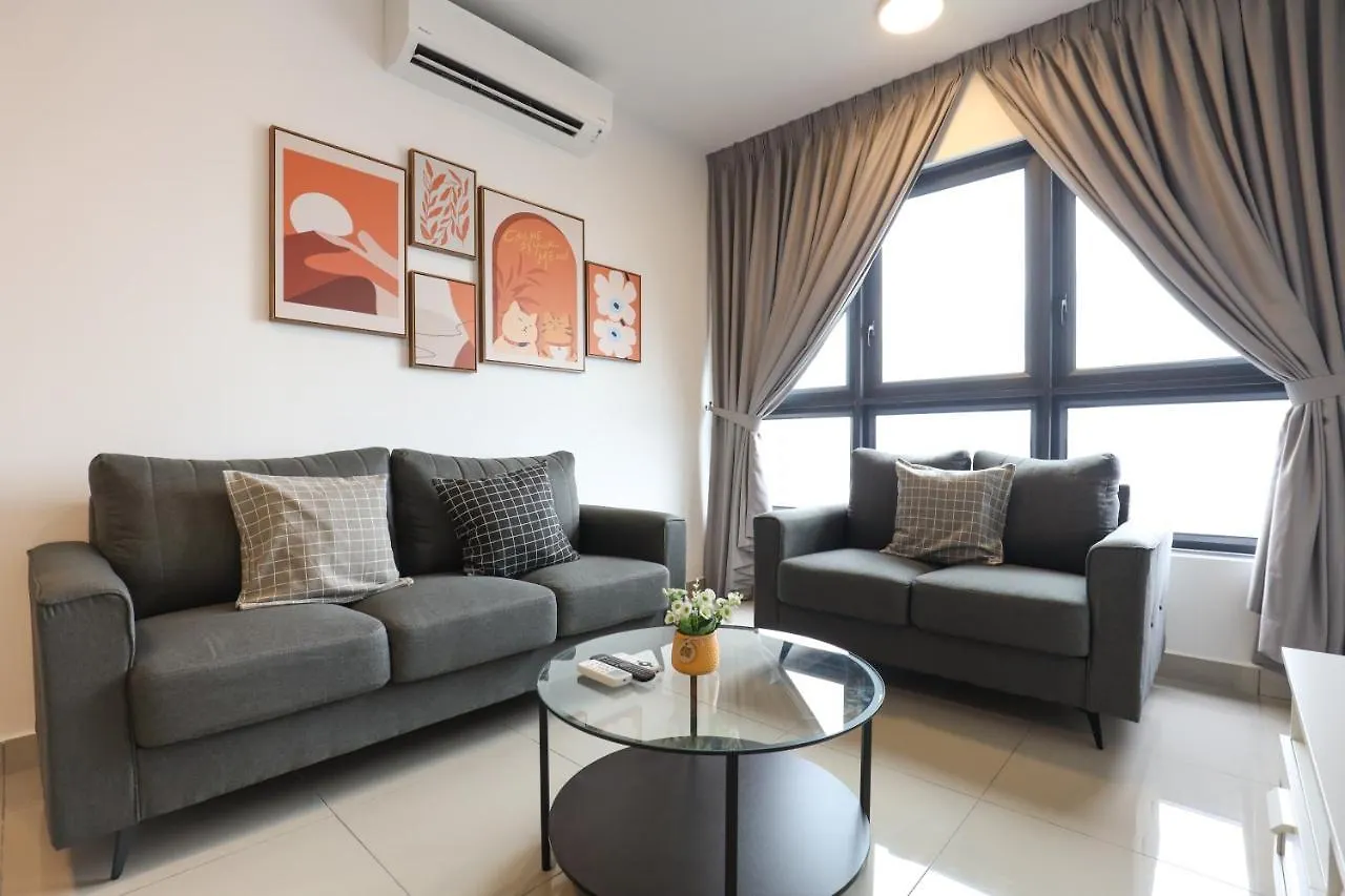 Apartment 3-Bedroom W Pool 7 Pax-Jalan Cheras Kuala Lumpur Malaysia