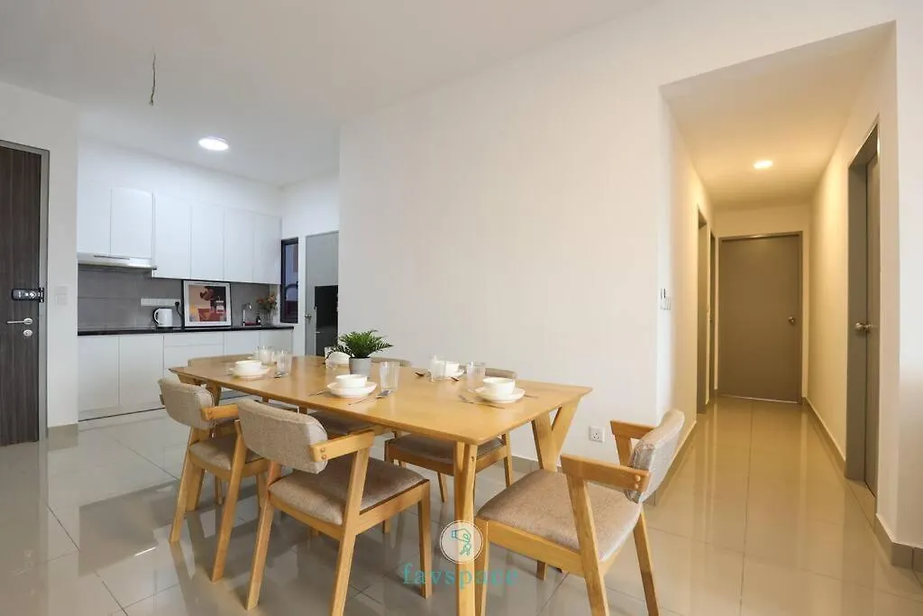 3-Bedroom W Pool 7 Pax-Jalan Cheras Kuala Lumpur 0*,