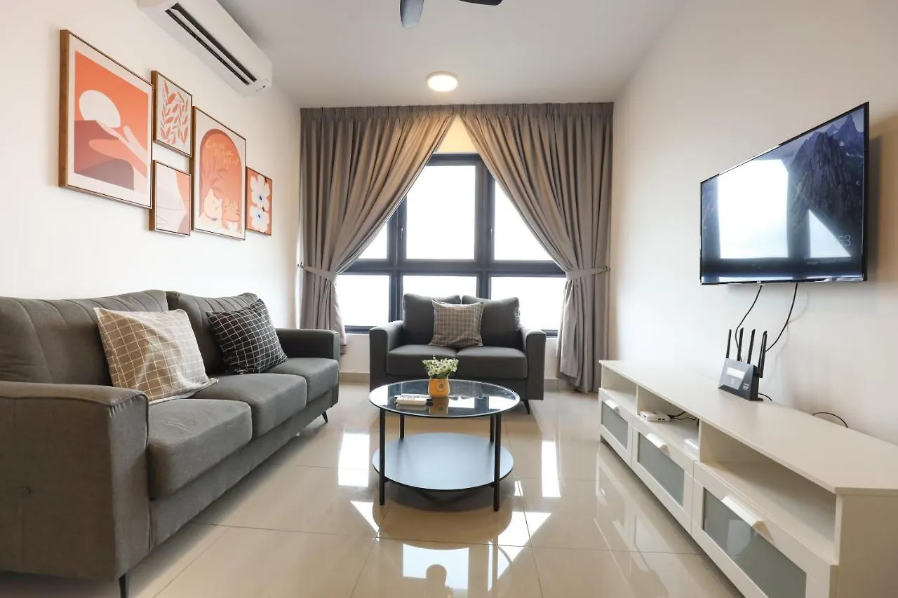 3-Bedroom W Pool 7 Pax-Jalan Cheras Kuala Lumpur Malaysia