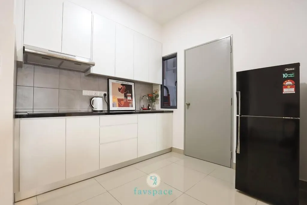 3-Bedroom W Pool 7 Pax-Jalan Cheras Kuala Lumpur Apartment